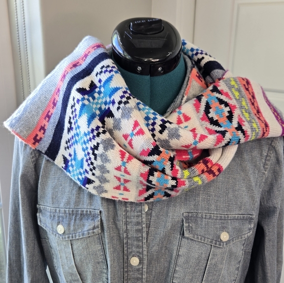 GAP WINTER COZY BUNDLE LOT OF 2 SCARF BEANIE HAT FAIR ISLE STRIPE BLUE WOMEN OS - Picture 4 of 15